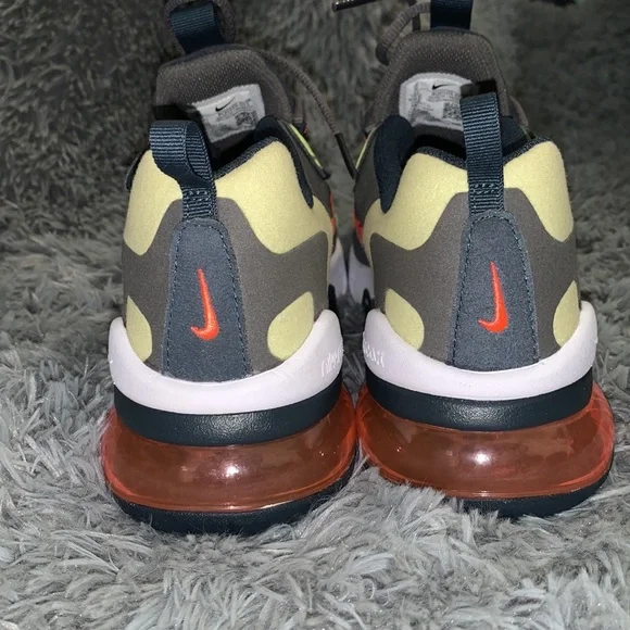 Nike Air Max React 270 7Youth/Womens 8.5 - Picture 5 of 15